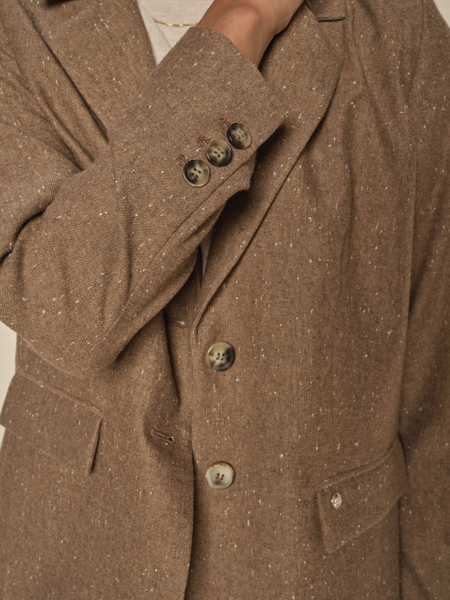 Modelshot / Rain Drum / Detail